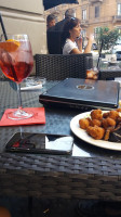 Pong Sushi Poke Norrlandsgatan drink