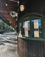Lottas Krog outside