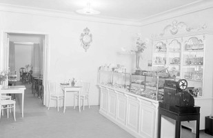 Ofvandahls Hovkonditori inside