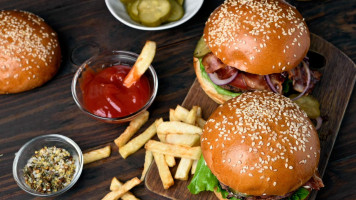 Lindens Korv food