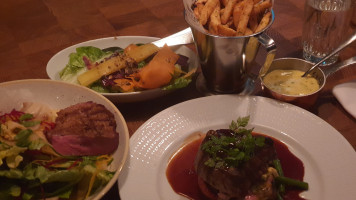 Griffins Steakhouse food