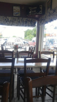 Huses Restaurang Pizzeria Hb inside