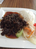 Mama Ye's Sushi Thai food
