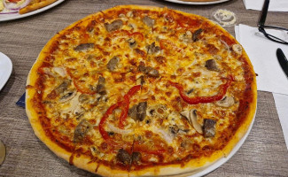 Pizzeria Express food