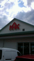 Max Burgers outside